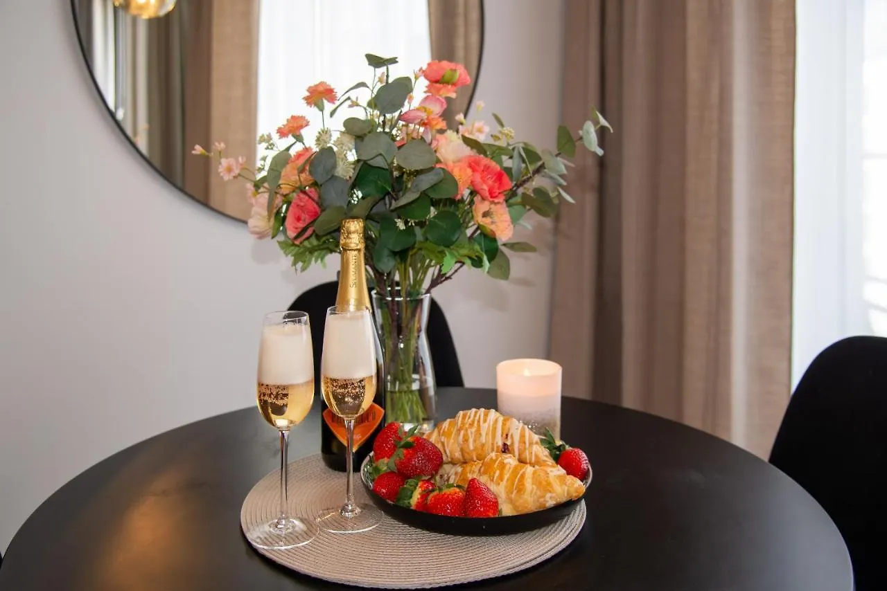 Apartment Maya'S Flats & Resorts 58 - Szafarnia Gdansk Poland